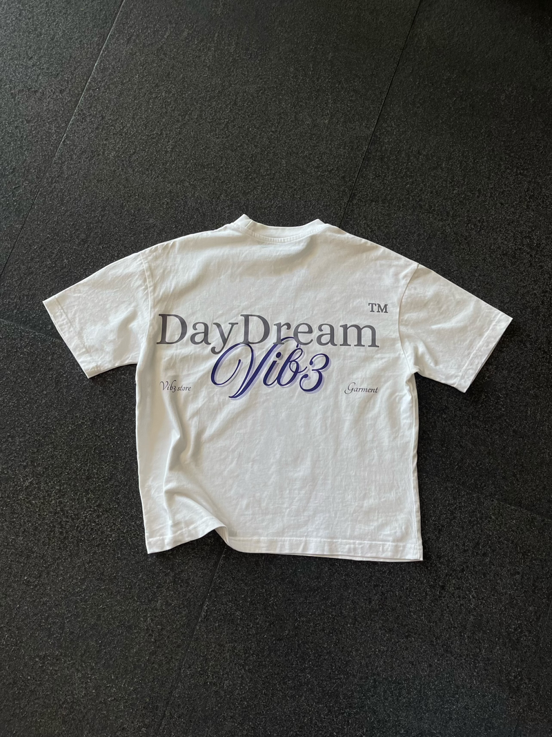 DAYDREAM